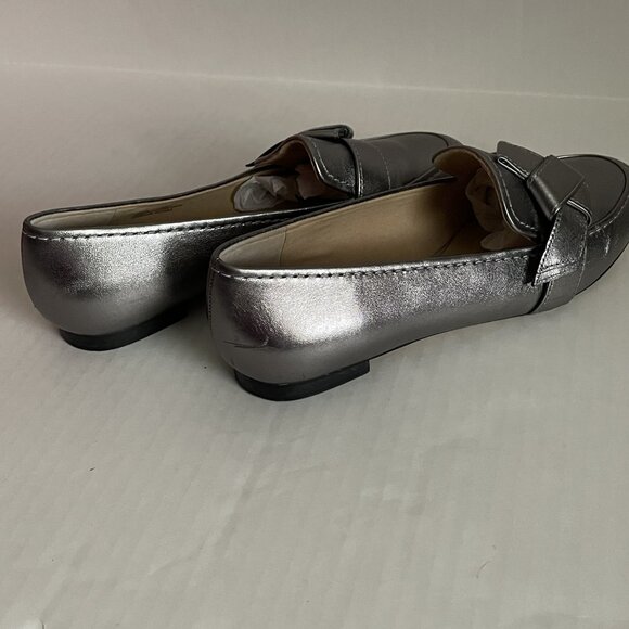 Talbots Ryan Knot Metallic Leather Loafers Size 6.5 Silver Holiday Slip On Shoes - Picture 6 of 11